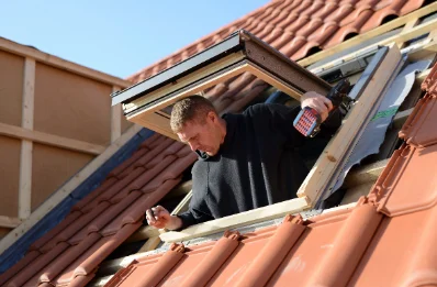 Pose de fenêtres de toit Velux à Lourches